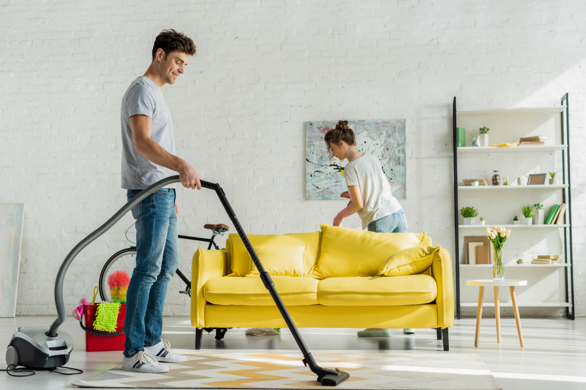 Hüyük Bayan Temizlikçi